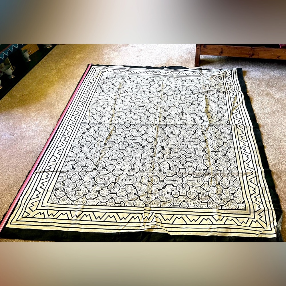 Black and White ayahuasca icaro Geometric Patterned Blanket